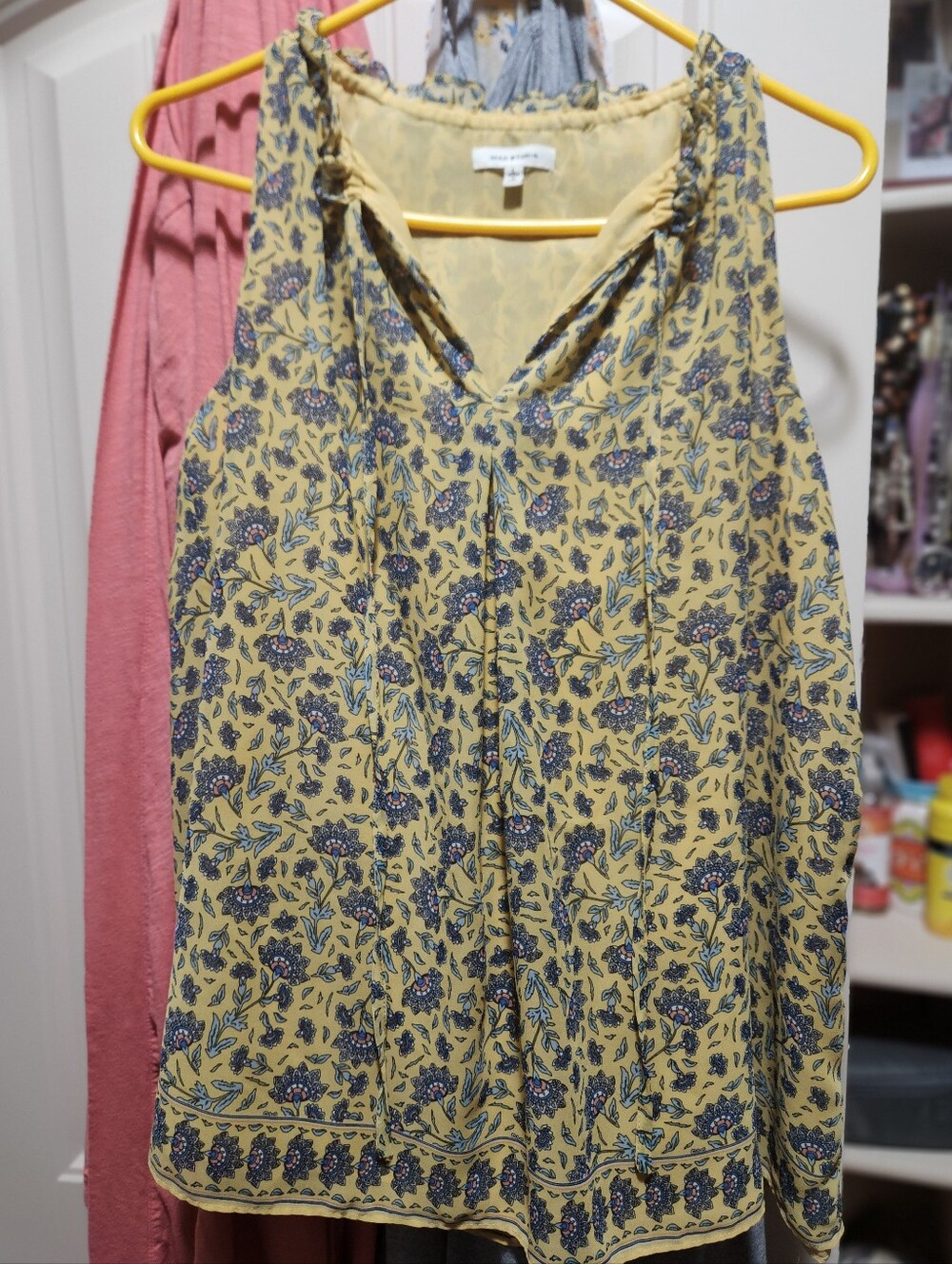 Max Studio Yellow Floral Sleeveless Camisole